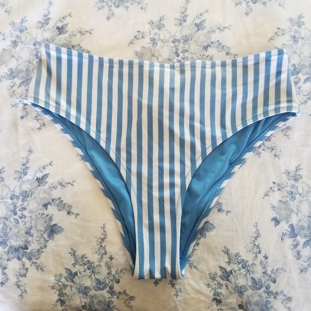 Cupshe | Striped Botton Swim Bikini